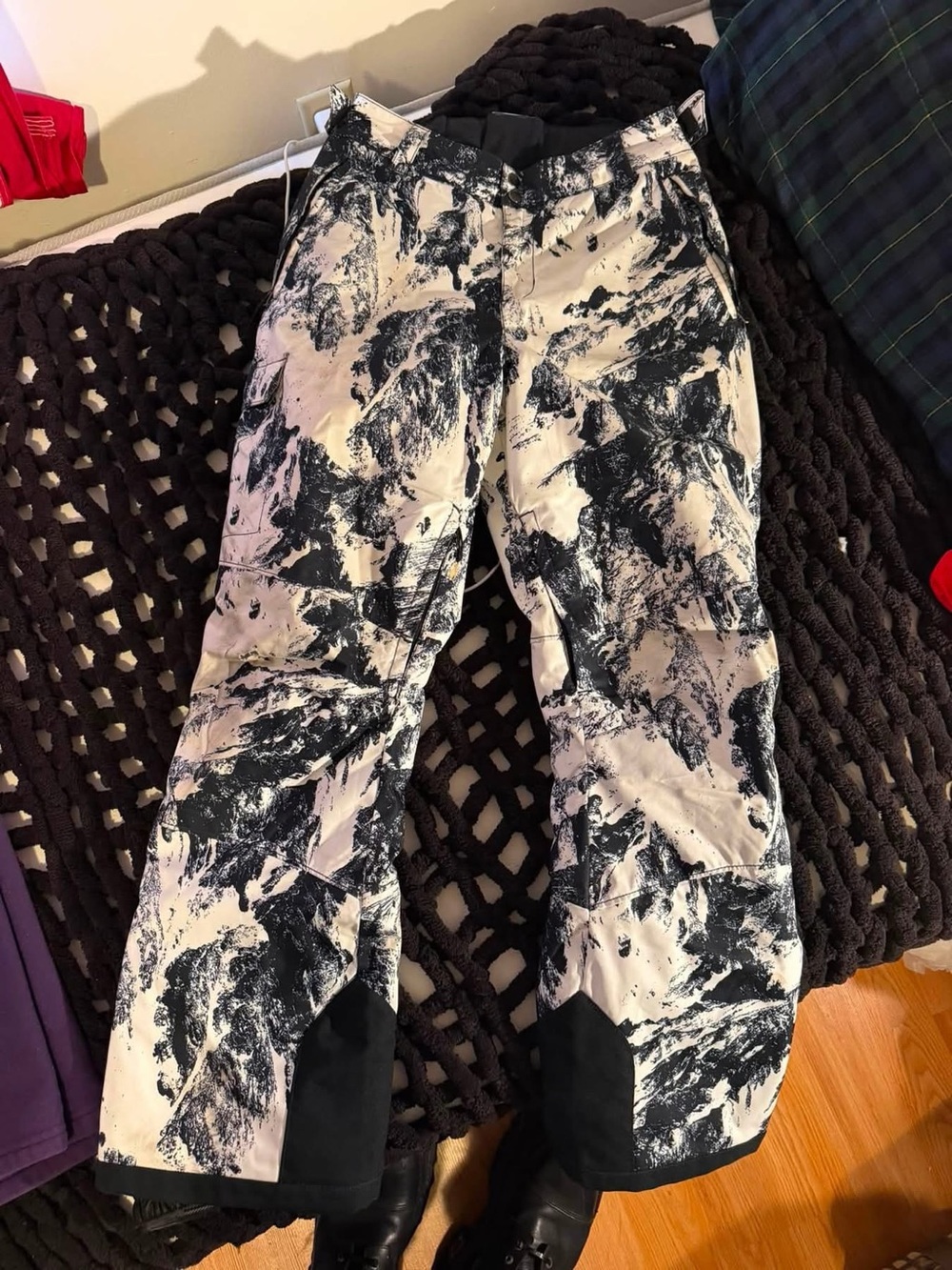 Black&White Columbia Cargo Pants